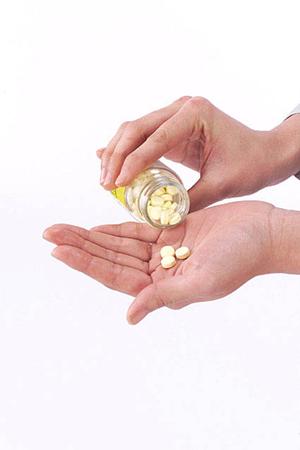 福岡でインプラント治療を検討中の方必見！2025年最新ガイドと選び方のポイント