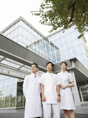 インプラントに定評がある「こころ歯科」